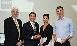 Metro North Hospital and Health Board Chair Dr Robert Stable AO, Health Minister Cameron Dick, QUT Biofabrication and Tissue Morphology Group Associate Professor Mia Woodruff and 3D modeler Nick Green at the launch of the Biofabrication Institute at Herston.